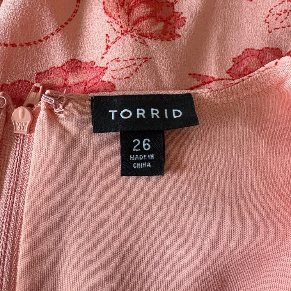 Torrid Women's Coral Floral Print Georgette Wrap Dress, Size 26 - Picture 10 of 12